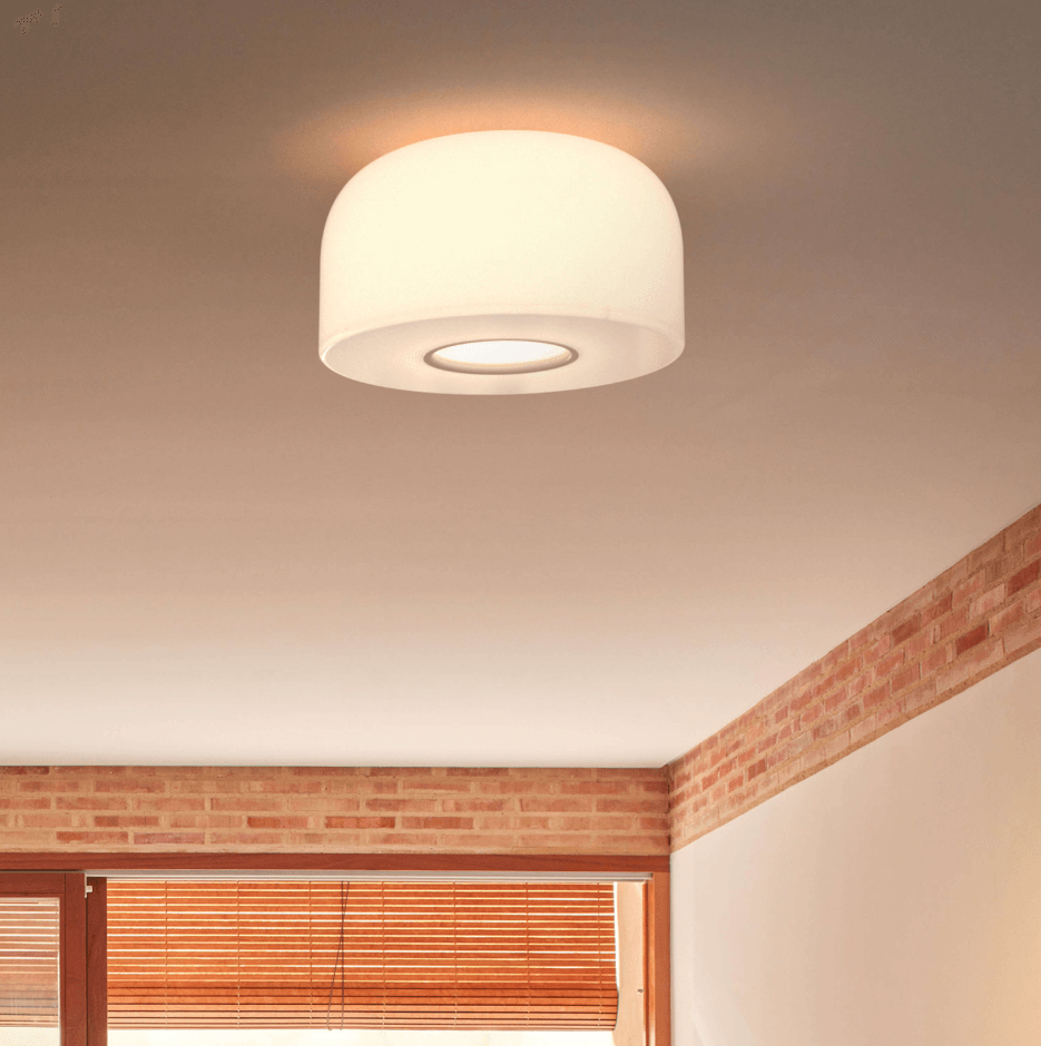 벨홉 글라스 Ceiling2 화이트 Bellhop Glass Ceiling 2 White 라이프스타일 이미지 1