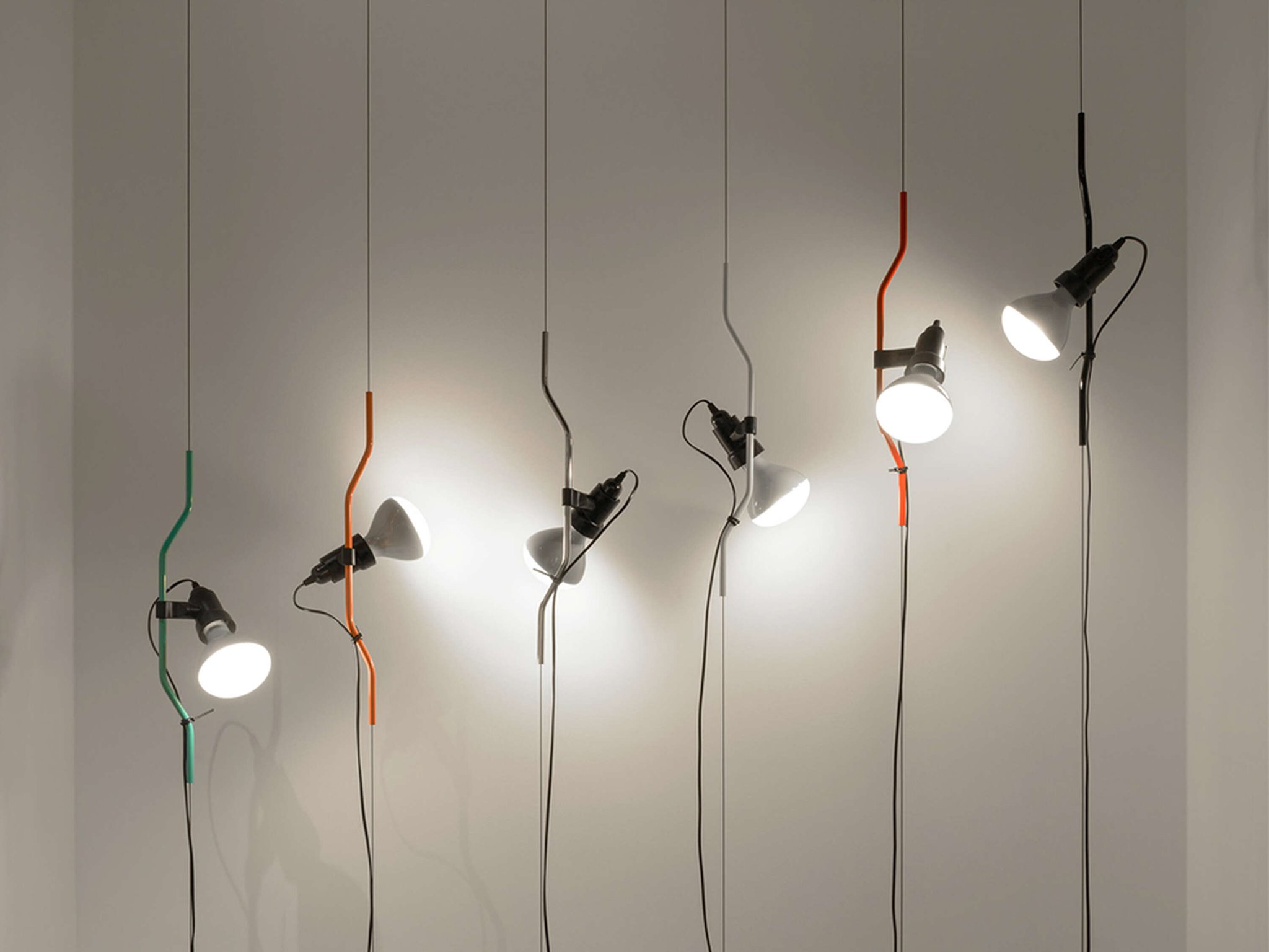 Luminator & Parentesi 전용 전구 라이프스타일 이미지 3