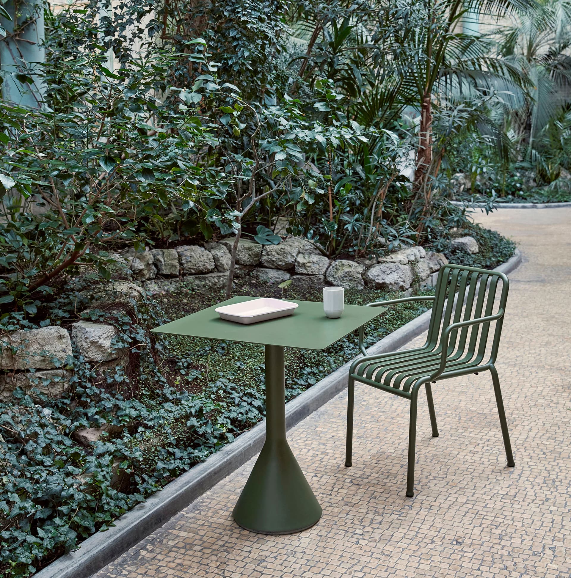 팔리사드 암체어 올리브 라이프스타일 이미지 5