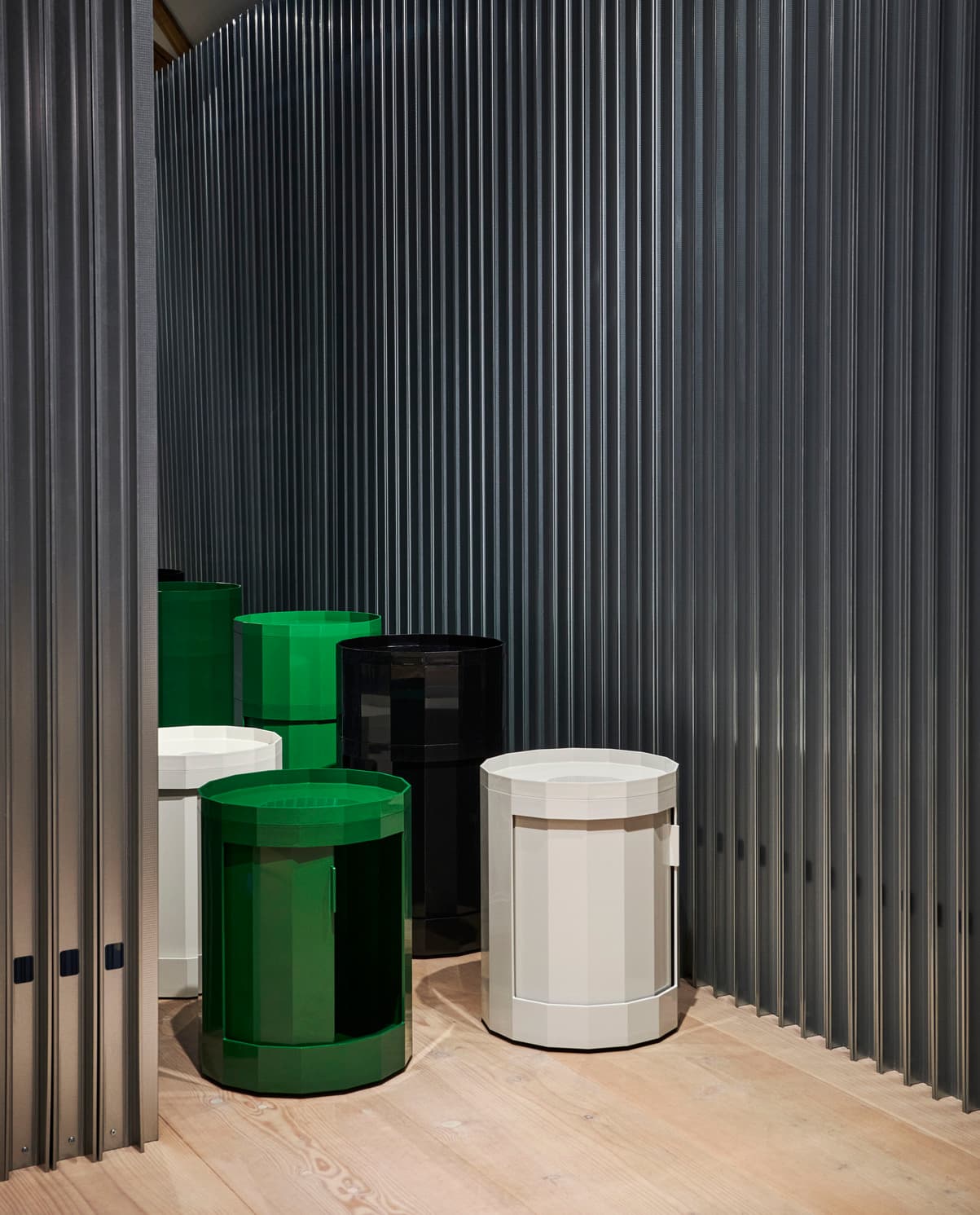 파셋 캐비넷 로우 앤트러사이트 라이프스타일 이미지 5