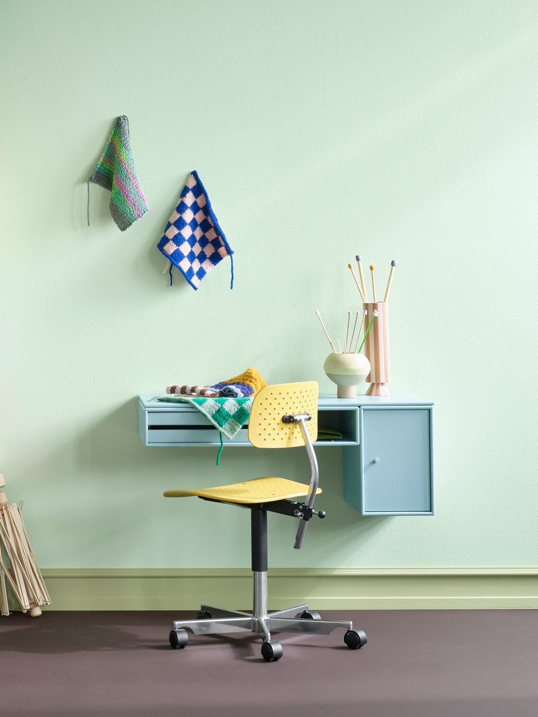 셀렉션 뷰로 워크 데스크 라이프스타일 이미지 2