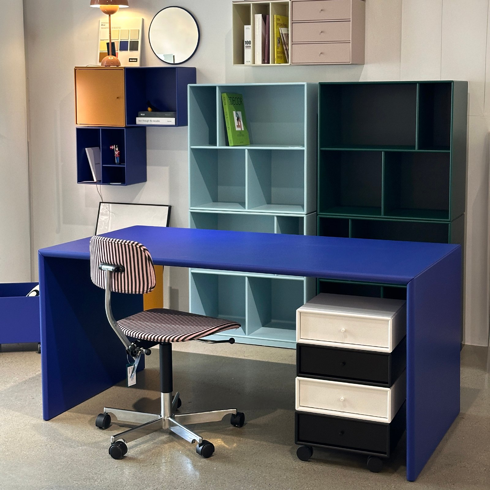 몬타나 몬테레이 워크데스크