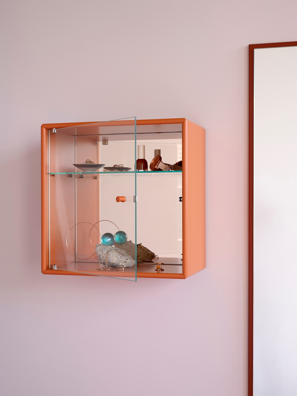 셀렉션 PERFUME cabinet 라이프스타일 이미지 2