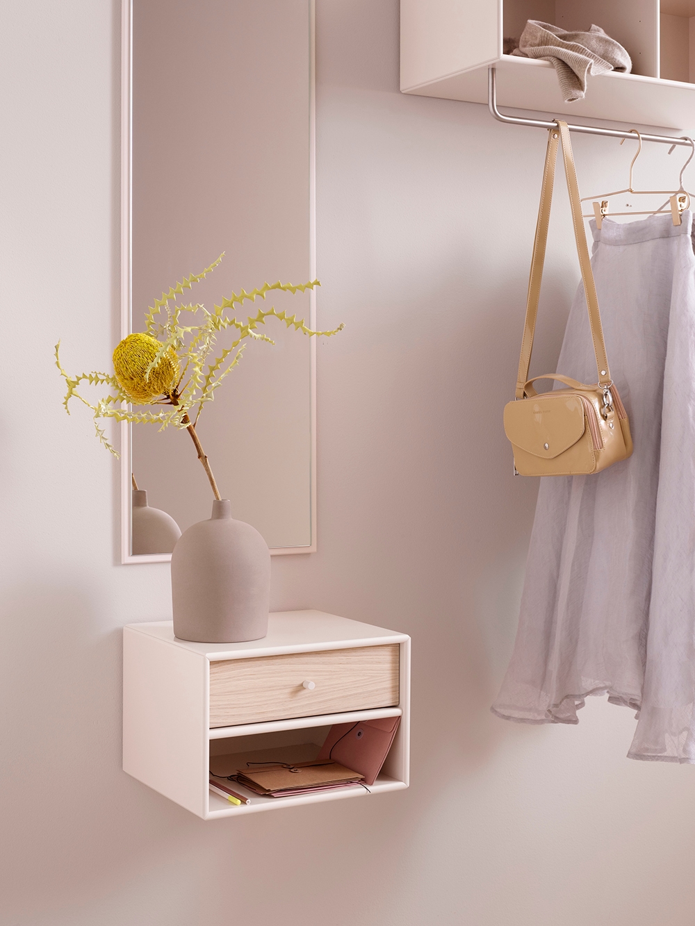 셀렉션 DASH nightstand 라이프스타일 이미지 4