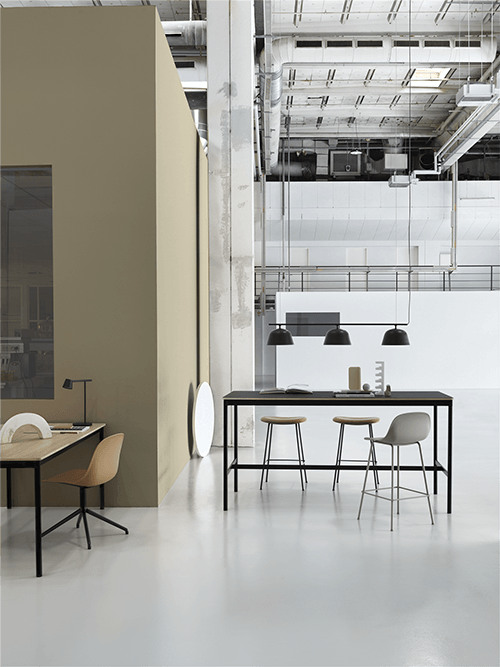 화이버 카운터 스툴 Back Rest H 65 cm Grey 라이프스타일 이미지 2