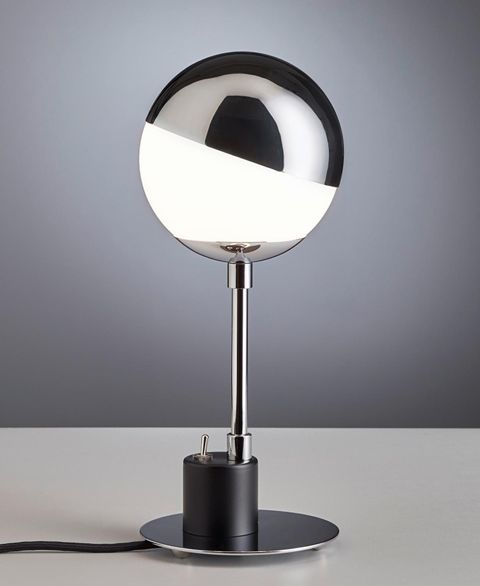 SF28 Bauhaus Table Lamp 라이프스타일 이미지 1